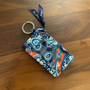 NWOT Vera Bradley Marrakech Zip ID Case